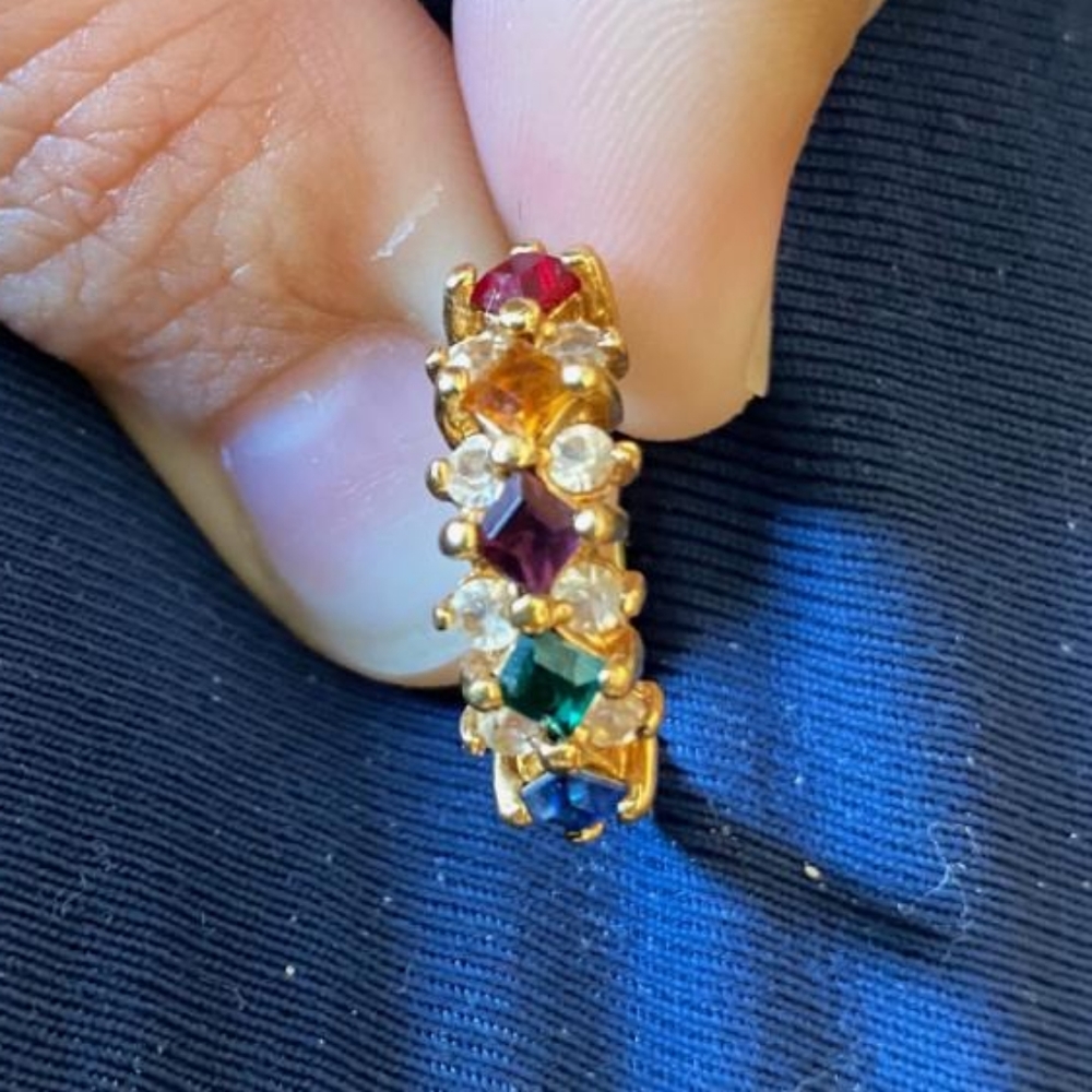 Costume jewelry Ring